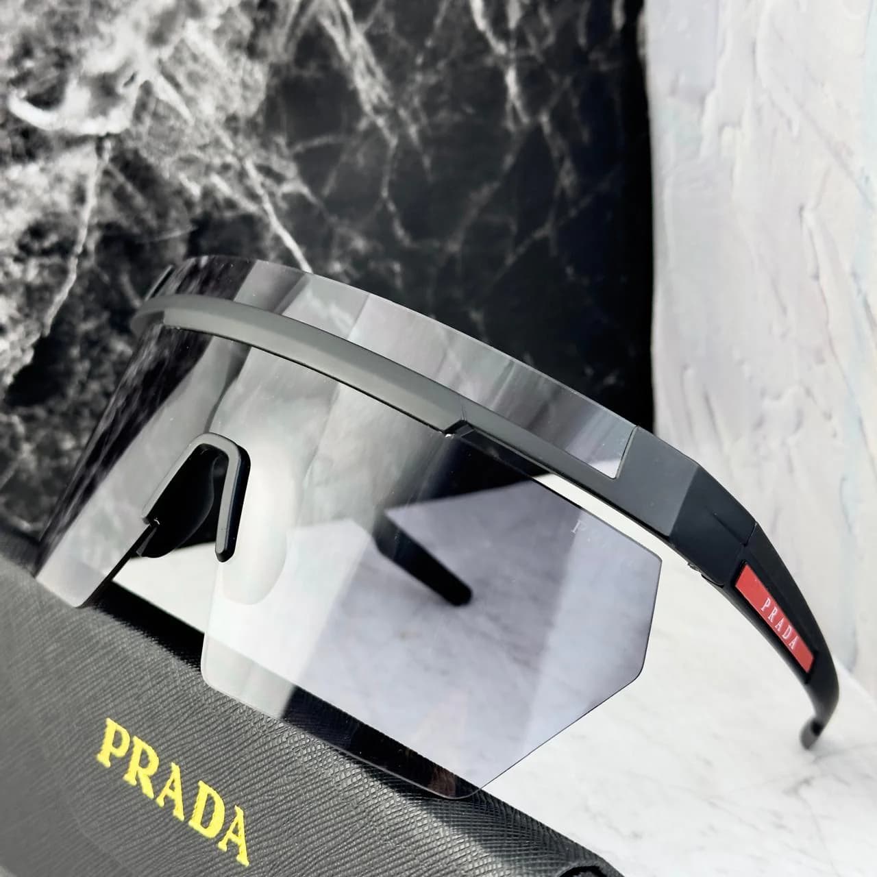 Gafas de sol de diseño PFCA5
