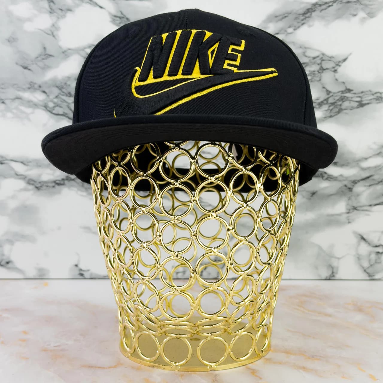Gorra deportiva #10